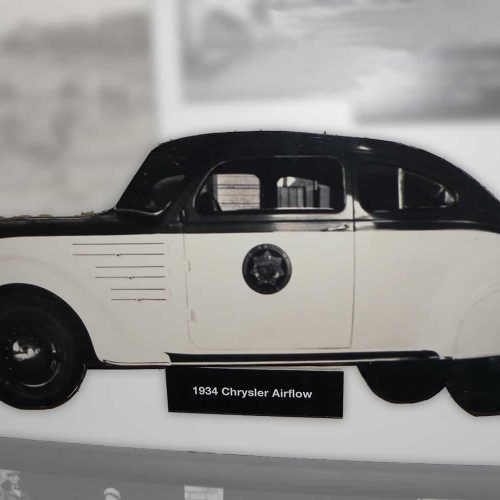 1934-Chrysler-Airflow